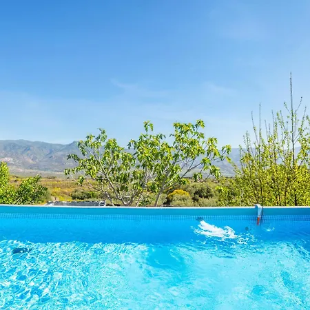 Tuccios Villa